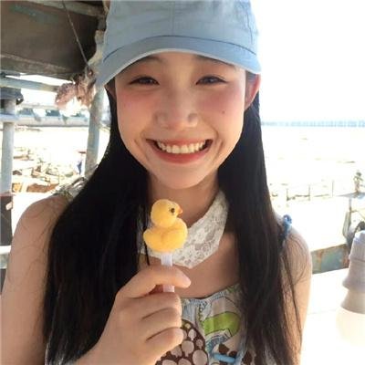 茜色少女